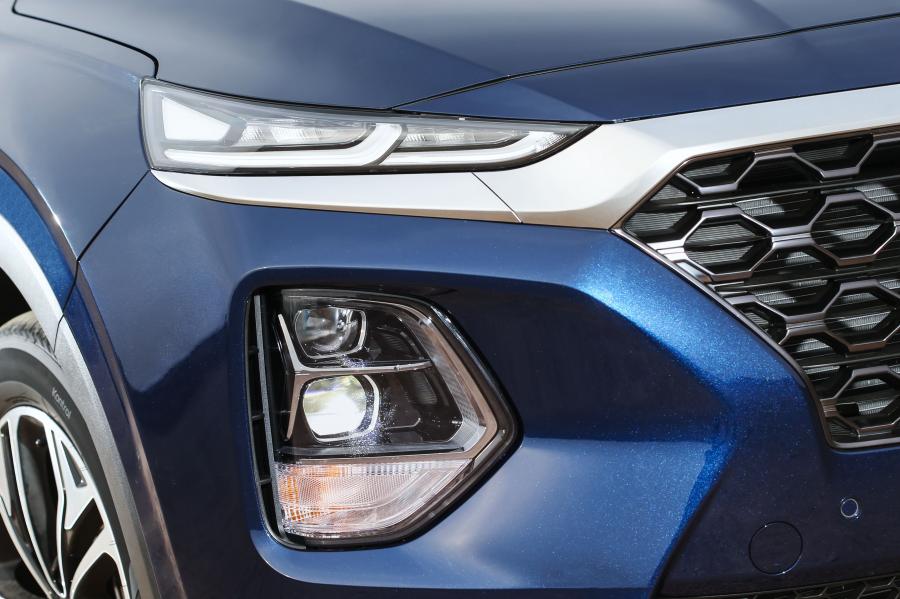 Детали экстерьера Hyundai Santa Fe 2018 года  (KR) (фото 8 из 56)